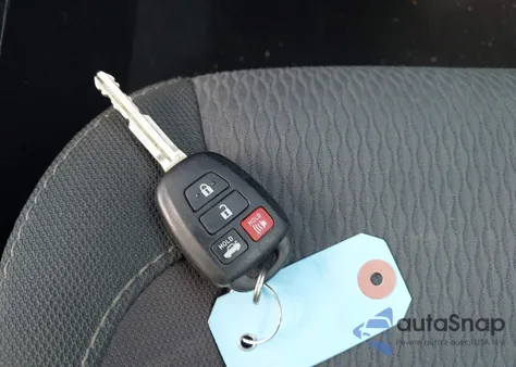 2018 Toyota Corolla Le z USA, uszkodzony, nr VIN 2T1BURHE2JC995728